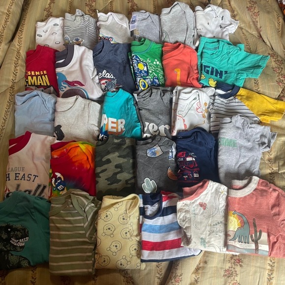 Huge Baby Boy Clothes Lot Nike Carters Gerber 128 Pc Tops Pants Pajamas 6 9 12 M - Picture 3 of 14